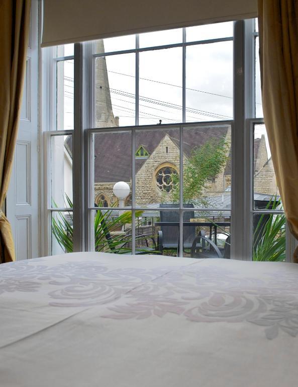 The Bradley Hotel เชลเทนแฮม ห้อง รูปภาพ