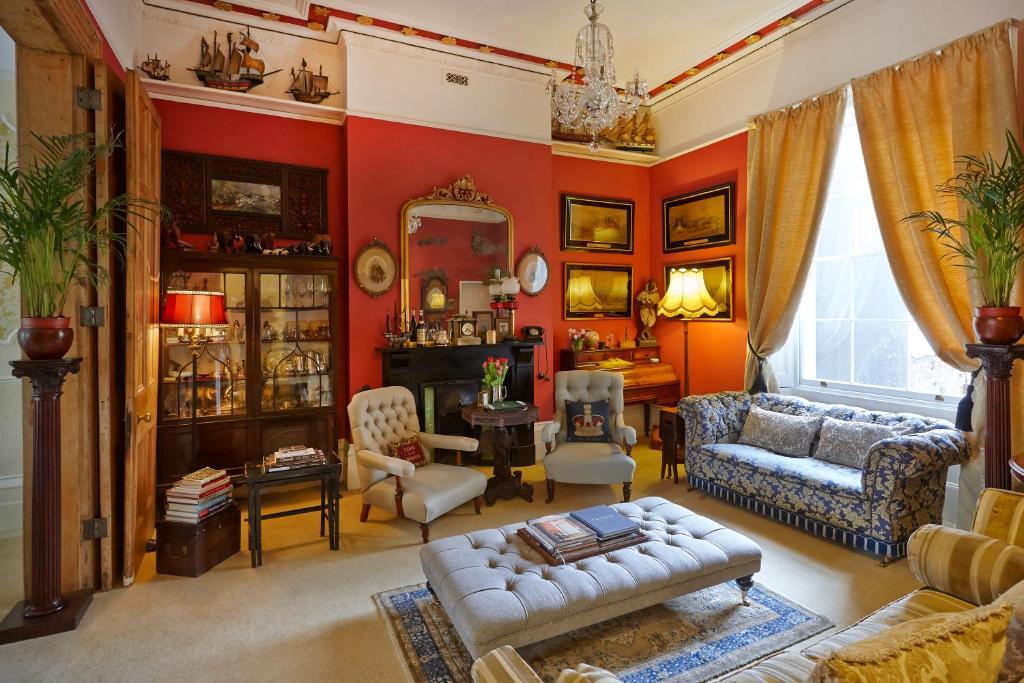 The Bradley Hotel เชลเทนแฮม ภายนอก รูปภาพ