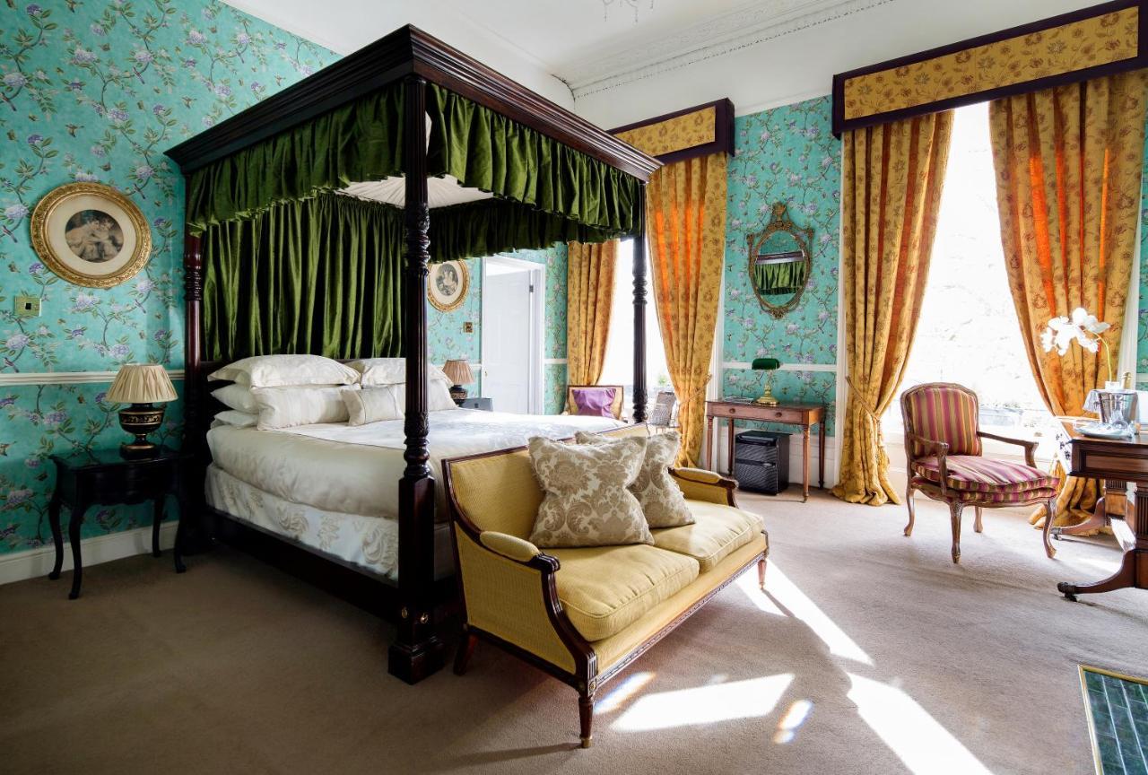 The Bradley Hotel เชลเทนแฮม ภายนอก รูปภาพ