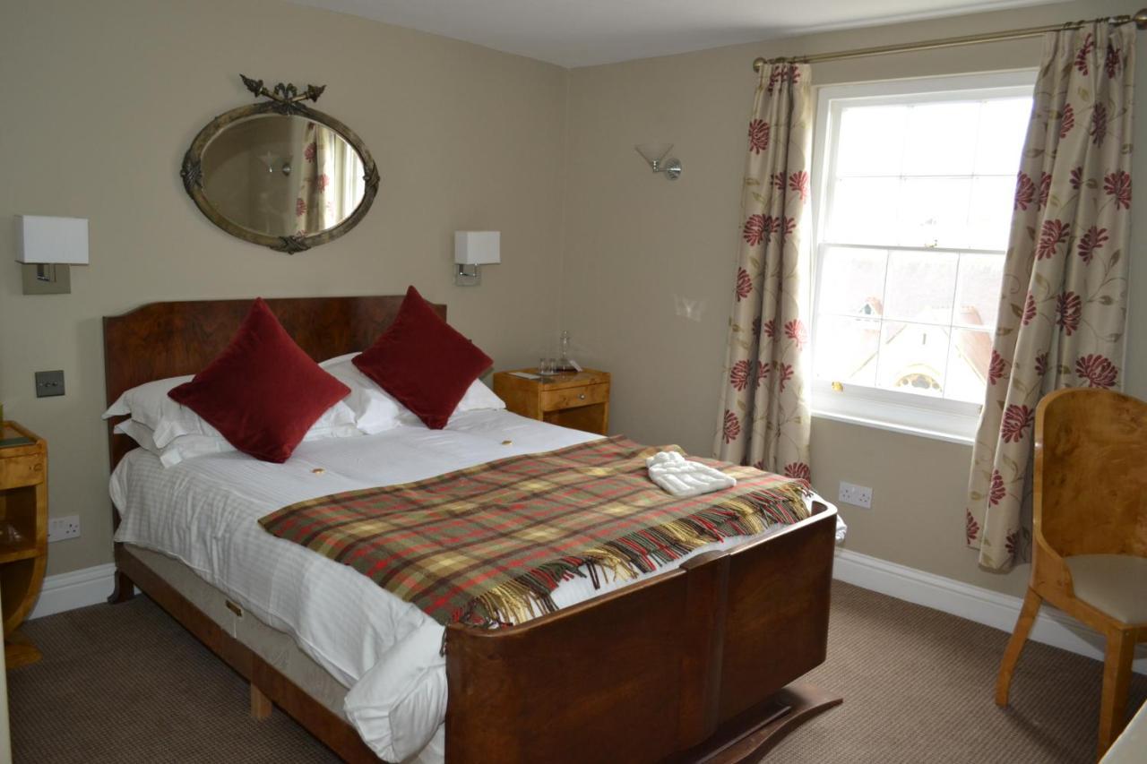 The Bradley Hotel เชลเทนแฮม ภายนอก รูปภาพ